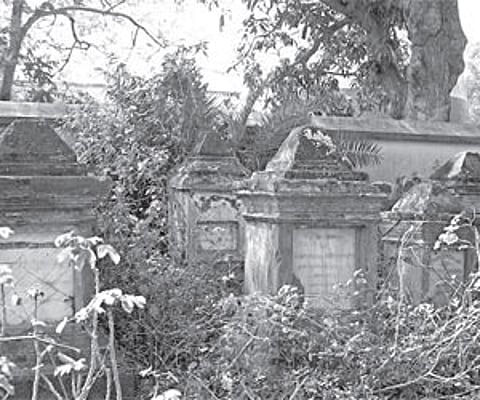 Neglected, British cemetery awaits its burial