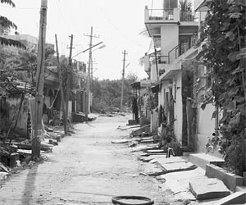 Mud roads in Vishwapriyanagar, a locality in Begur
