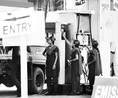 Unhealthy work at petrol bunks