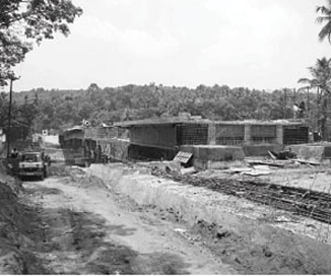 Sattapadi kutram, a political film