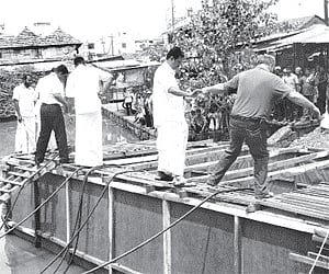 Mayor Tony Chammany inspecting the ‘controlled environment’ prepared to conduct the canal cleaning process using enzymes on a trial basis.
