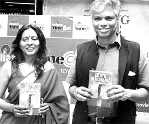 Author Meenal Baghel and Prakash Belawadi, journalist and a theatre person at the book launch | EPS