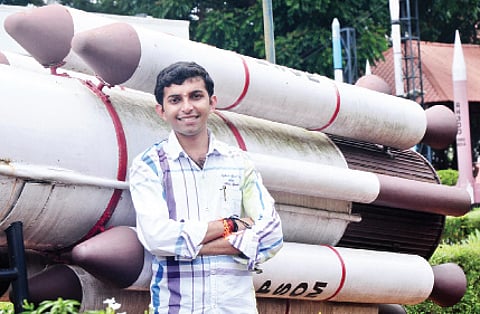 His dreams make a ‘contact’ with ETs