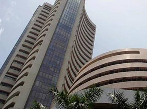 Sensex ends 17 points up; Bharti, Sun Pharma shine