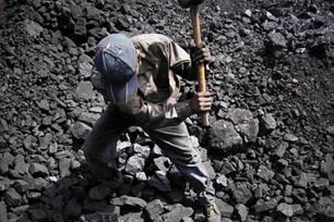 Coalgate: CBI raids Jayaswal's house, to grill the Dardas next week