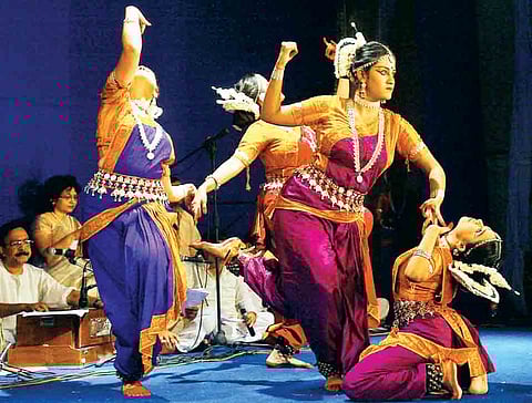 Durga Puja fever matches Kolu fervour