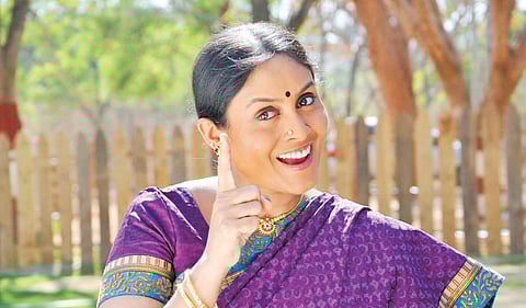Saranya croons for Ennamo Nadakuthu