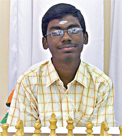 Sethuraman Shares Lead After Fifth Round