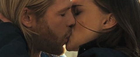 Hemsworth's Wife Replaced Portman in 'Thor' Kissing Scene