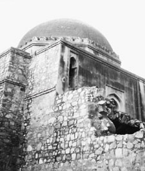 Mighty fortress city of Siri