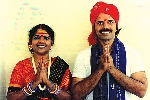 Poet Avvaiyar mourned the death of Athiyaman through oppari