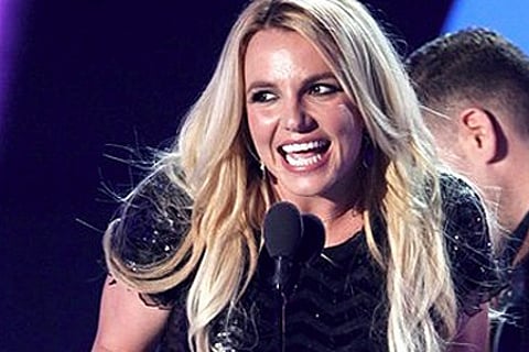 Britney Spears struggles to give up food