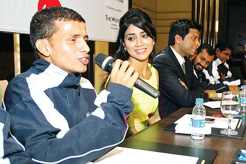 Vision loss is no bar for this team of football players