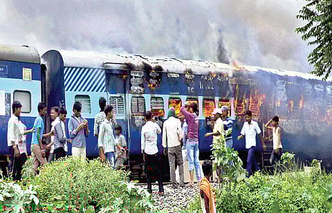 Train mows down 37 Bihar pilgrims