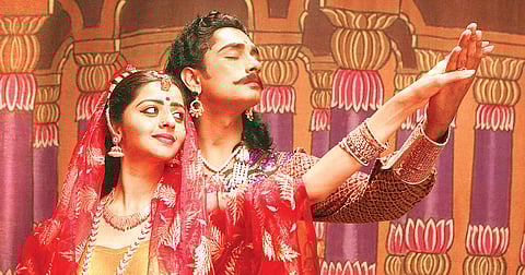 Unmasking the Theatre of the 20s