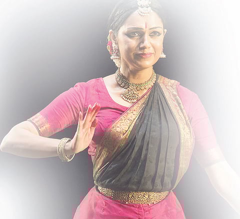 Classical Mudras, Picture Book-style