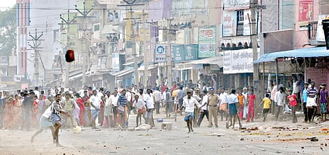 Cops Open Fire After Caste Clash in Theni