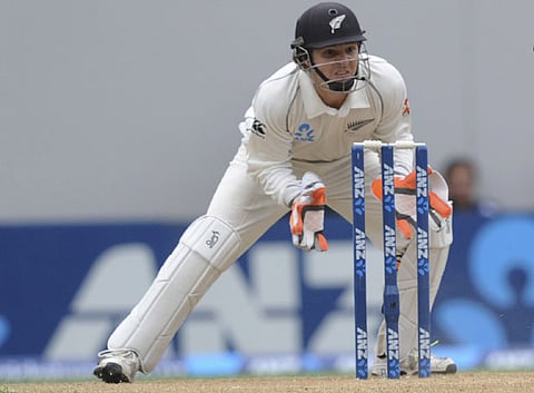 Watling's Stand Puts England on Back Foot