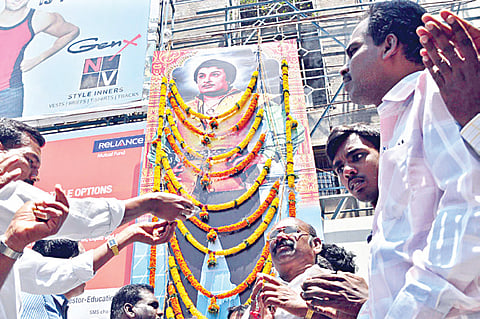 Ardent Fans Continue to Follow 'Ayirathil Oruvan'