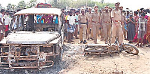 Rioting AP Fishermen Force Cops to Retreat at Pulicat lake