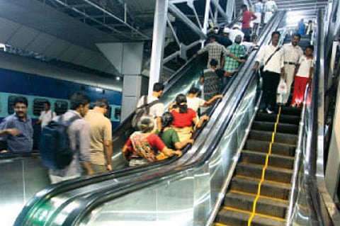 Escalators Start Functioning at Central