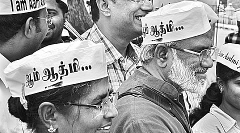 Cashing in on Demand, Aam Aadmis Make Rs 5 Profit Out of Caps