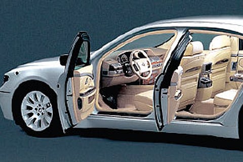 BMW 760Li High Security - INVINCIBLE INNOVATION