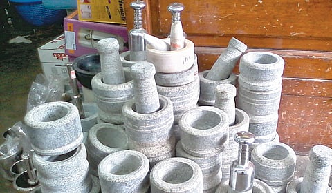 Yours Traditionally: The Good Old Ammi and Kuzhavi!