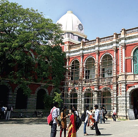 Lone Pupil Keeps Malayalam Spirit Alive in Presidency