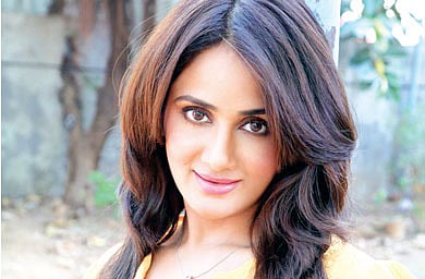 Parul Yadav to Play a Super Model in Vijayaditya