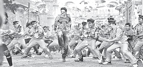 Pataas, a Yawn-worthy Watch