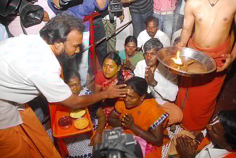 Hindu Outfit Organises Ghar Wapsi in Chennai; 11 Christians Embrace Hinduism