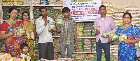 Retail Tur Dal Price Hits Rs 200 per kg