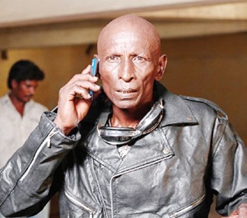 Villain Rajendran Turns Romantic Hero in 'Yaanai Mel Kuthirai Savari'