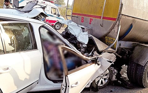 Three Youth Die in ORR Car Crash