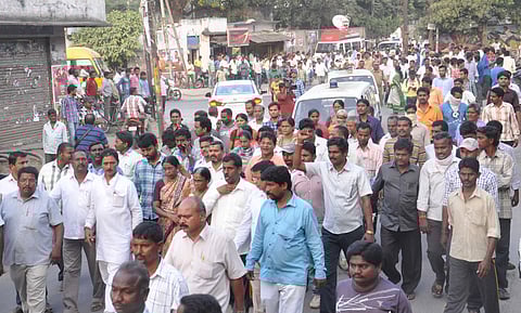 'Sarika and Children Burnt Alive?'