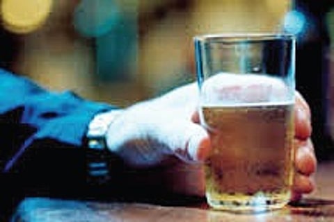 Impact of alcohol abuse might remain years after quitting