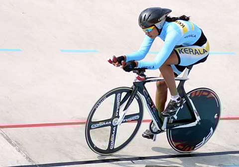 Anjitha Breaks Through to Gold in Tight Race