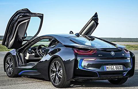 BMW India Launches i8 at the Price Tag of Rs. 2.29 crore