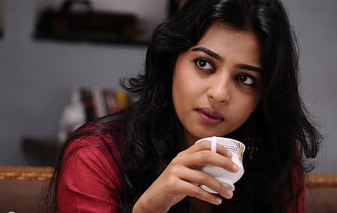 Radhika Apte Denies Reacting on Nude Video Leak, Here's What Happened