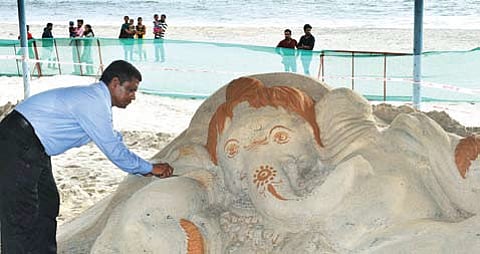 Alappuzha Beach Makes a Canvas for Sand Artists
