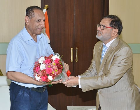 CIC Complains to Guv about Spl Chief Secretary's Directive to AP Collectors