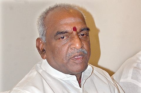 Married Couple in Chennai Forced to Leave Train Coupe for Union Minister