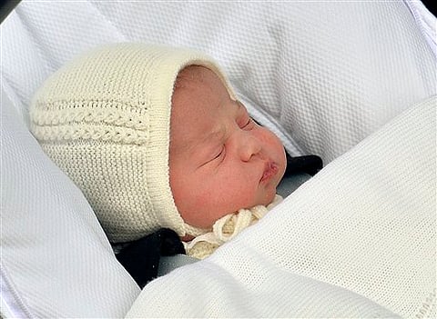 Royal Baby Was Born to Surrogate Mother?