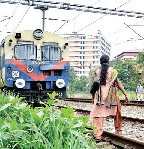 Ponnekkara RoB Caught in Red Tape