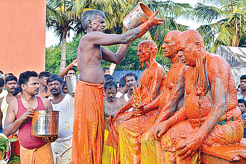 3 Trustees Take 'Chilli Abhishekam' to Keep Devotees in Pink of Health