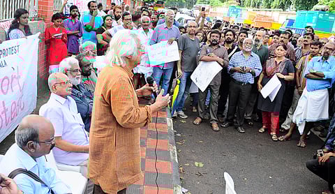 Adoor Takes a Dig at FTII Director's Eminence