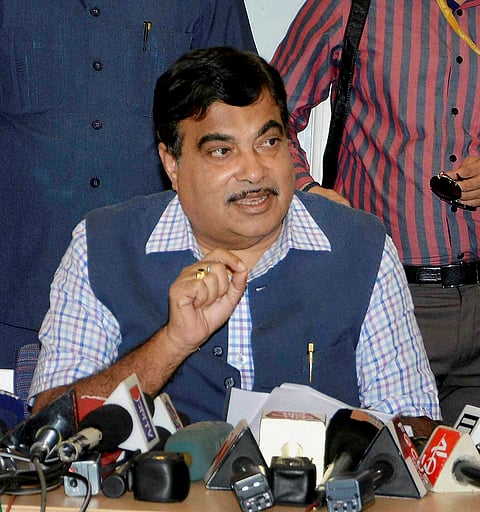 Gadkari Shows BJP's Support for Raje, Says She Did no Wrong