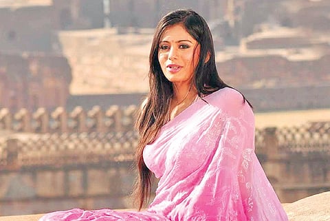 Deepa is Finding Fame in the Neighbourhood