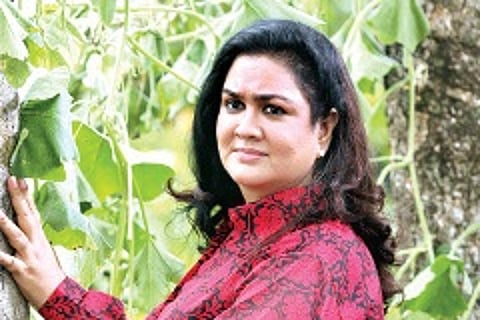 Urvashi to Play Darshan's Mother in Jaggu Dada